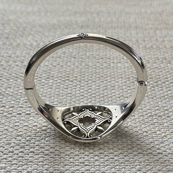 BRIGHTON Morena Hinged Bangle Bracelet • Silver Plated Swarovski Crystal JB7682 - Picture 5 of 14